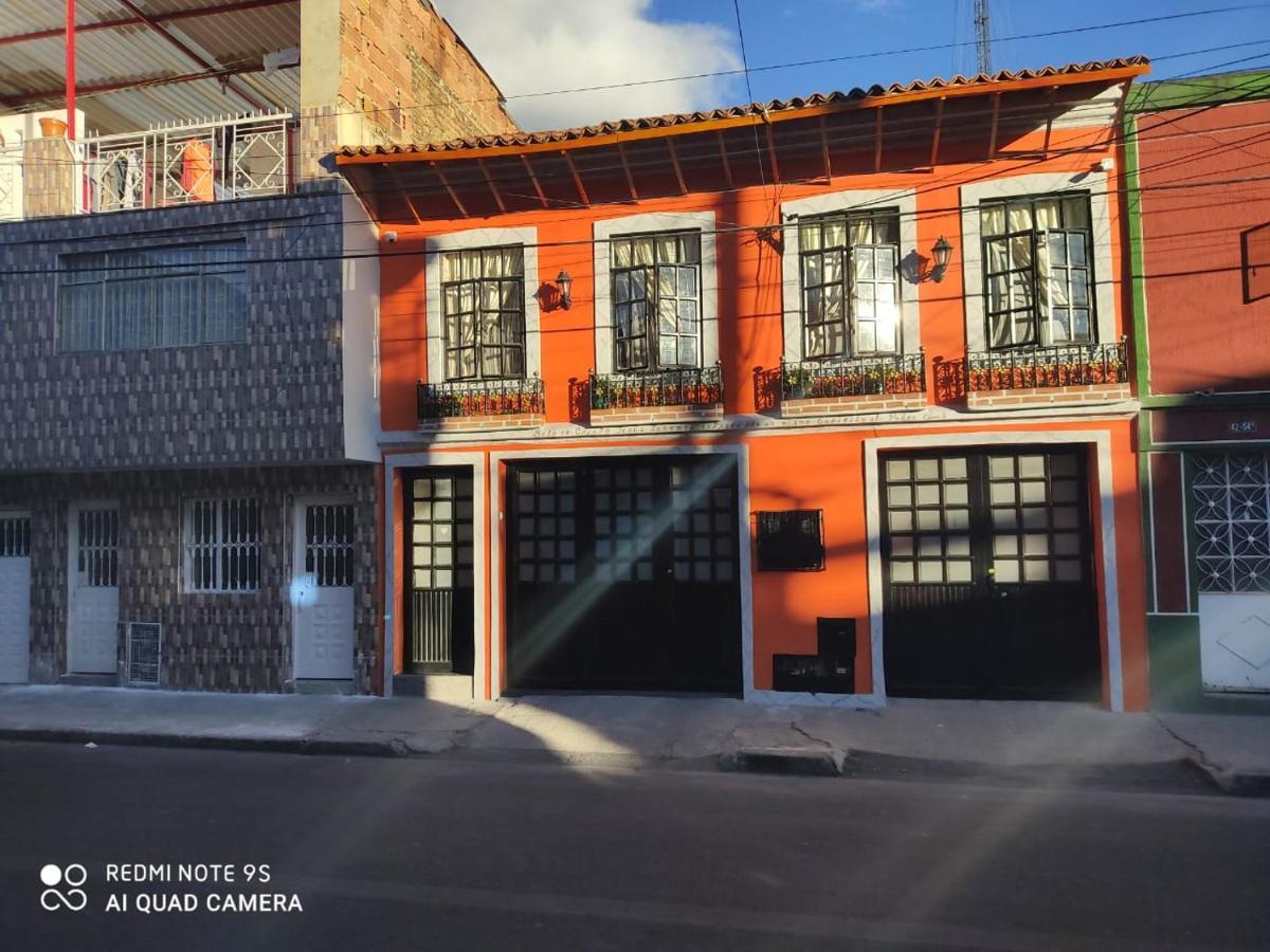 Hogar Colonial Aparthotel Bogota Exterior photo